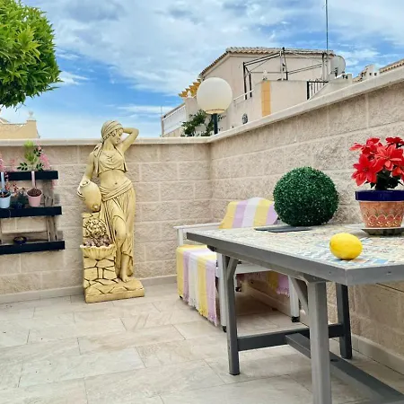 Holiday home House With A Large Outside Space *